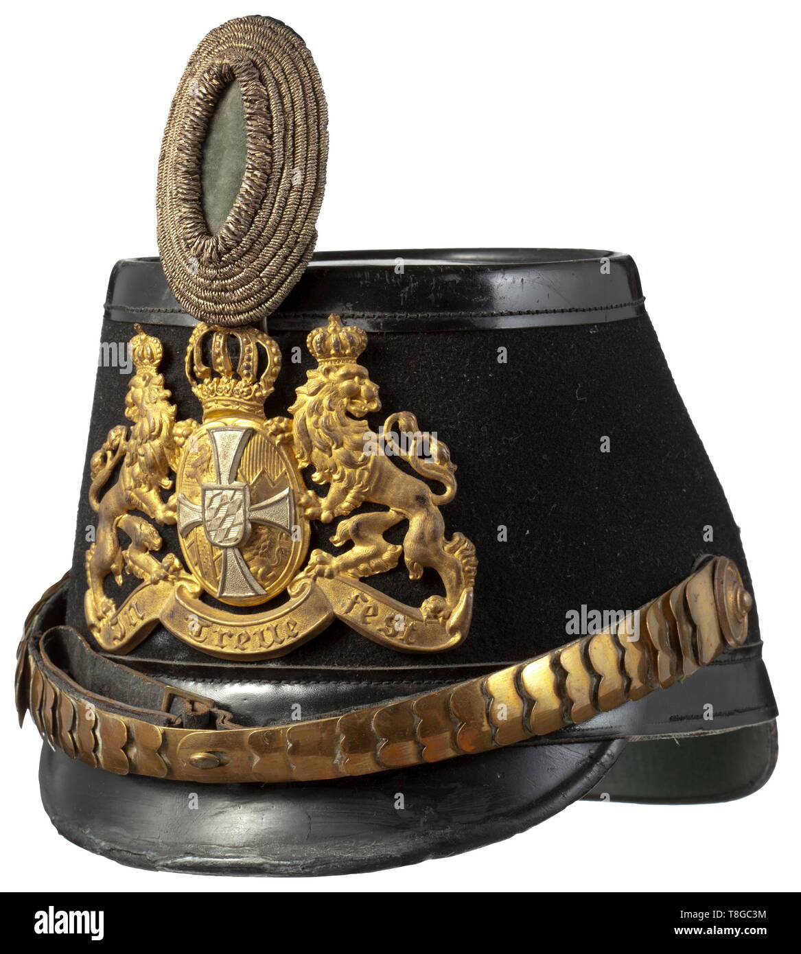 A shako for officers of the ´Jäger´ battalions, circa 1900 Leather body covered with felt, fire-gilt coat of arms with superimposed reserve cross, slightly convex chinscales made from gilt brass. Cockade and standard for officers. Green ribbed silk lining in very good condition, brown sweatband, neck protector underlaid in green. Traces of age. historic, historical, Bavaria, Bavarian, German, Germany, Southern Germany, the South of Germany, object, objects, stills, militaria, clipping, cut out, cut-out, cut-outs, 20th century, Additional-Rights-Clearance-Info-Not-Available Stock Photo