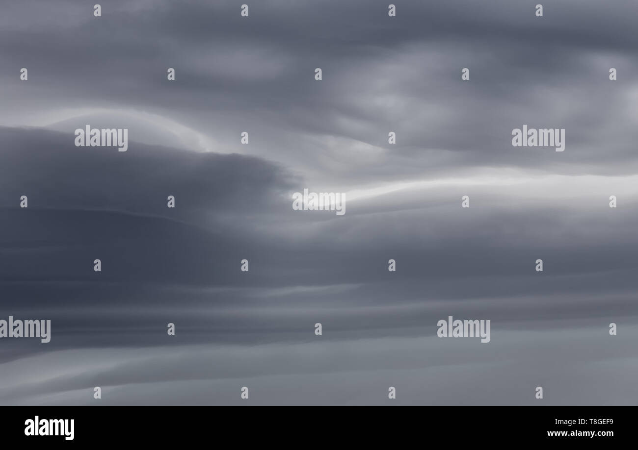 Sky background with dramatic dark clouds. Sky texture photo with storm ...