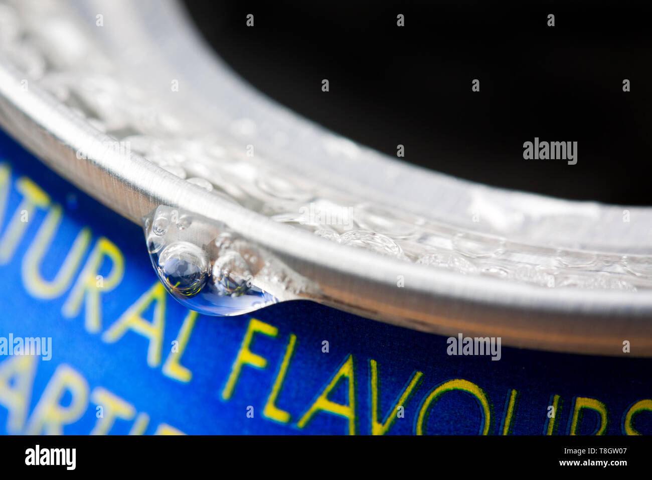 Macro shot of juice bubbles on a drinks can Stock Photo Alamy