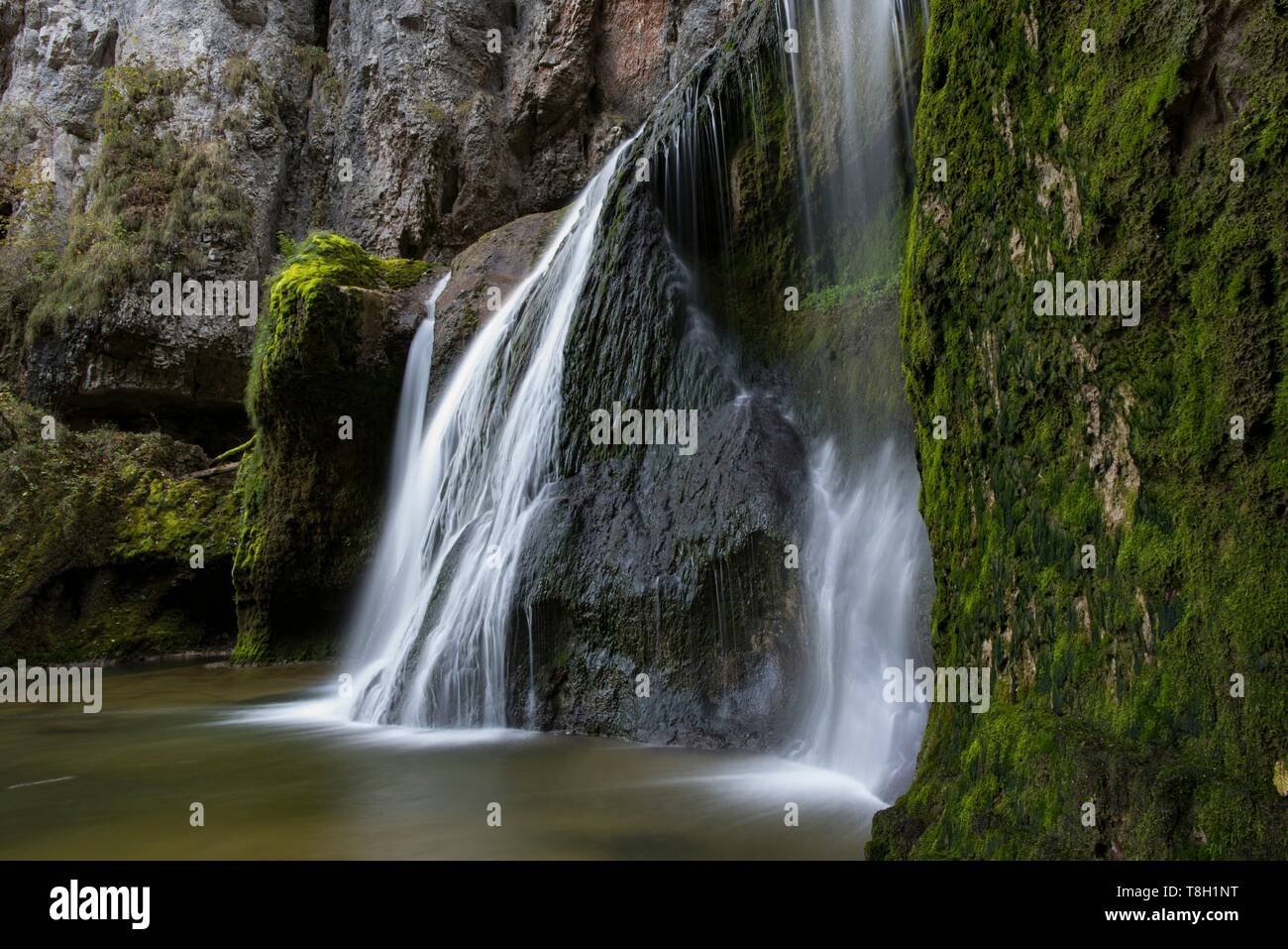 France, Jura, Le Vaudioux, waterfall of Billaude on the river of Lemme Stock Photo