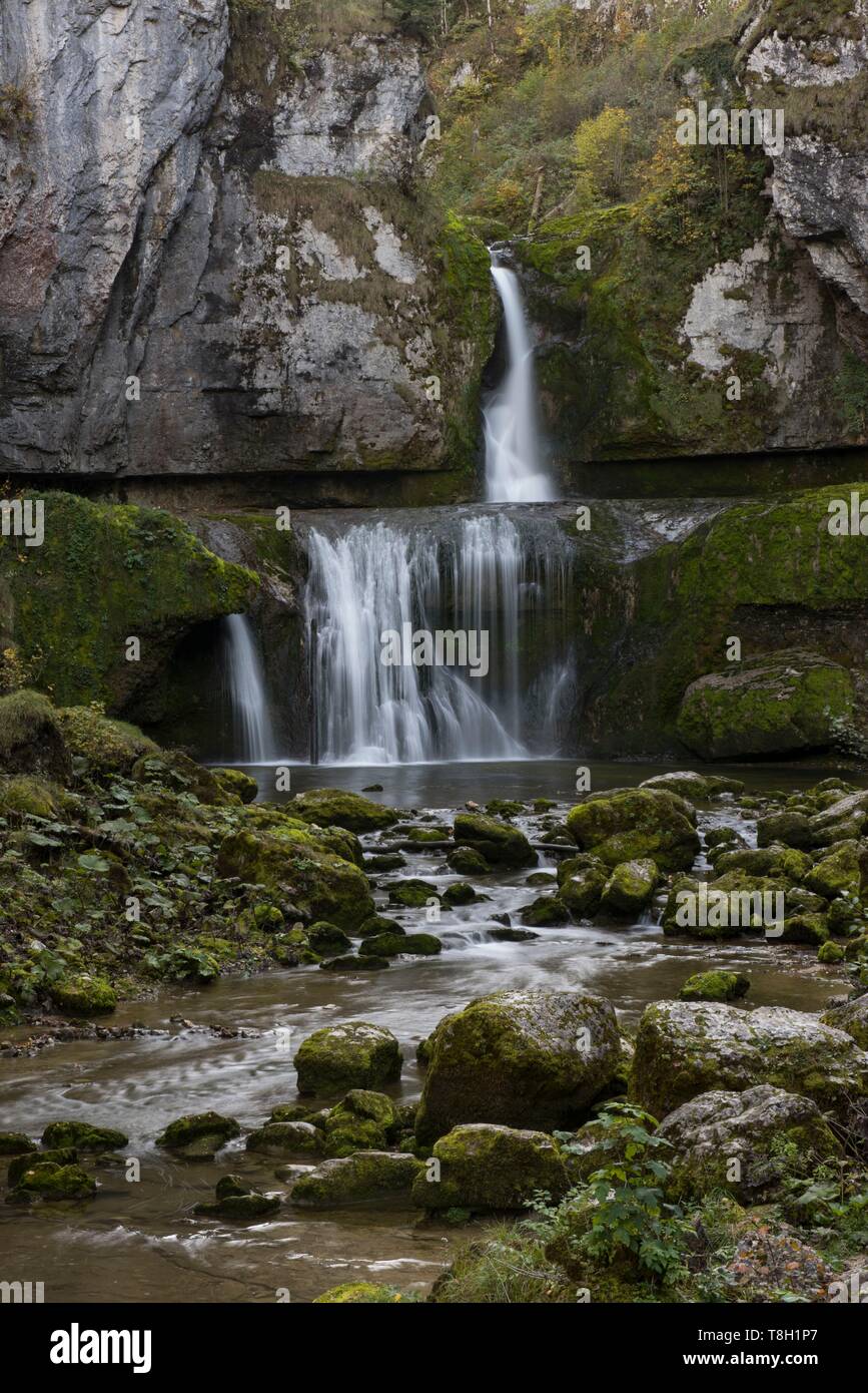 France, Jura, Le Vaudioux, waterfall of Billaude on the river of Lemme Stock Photo
