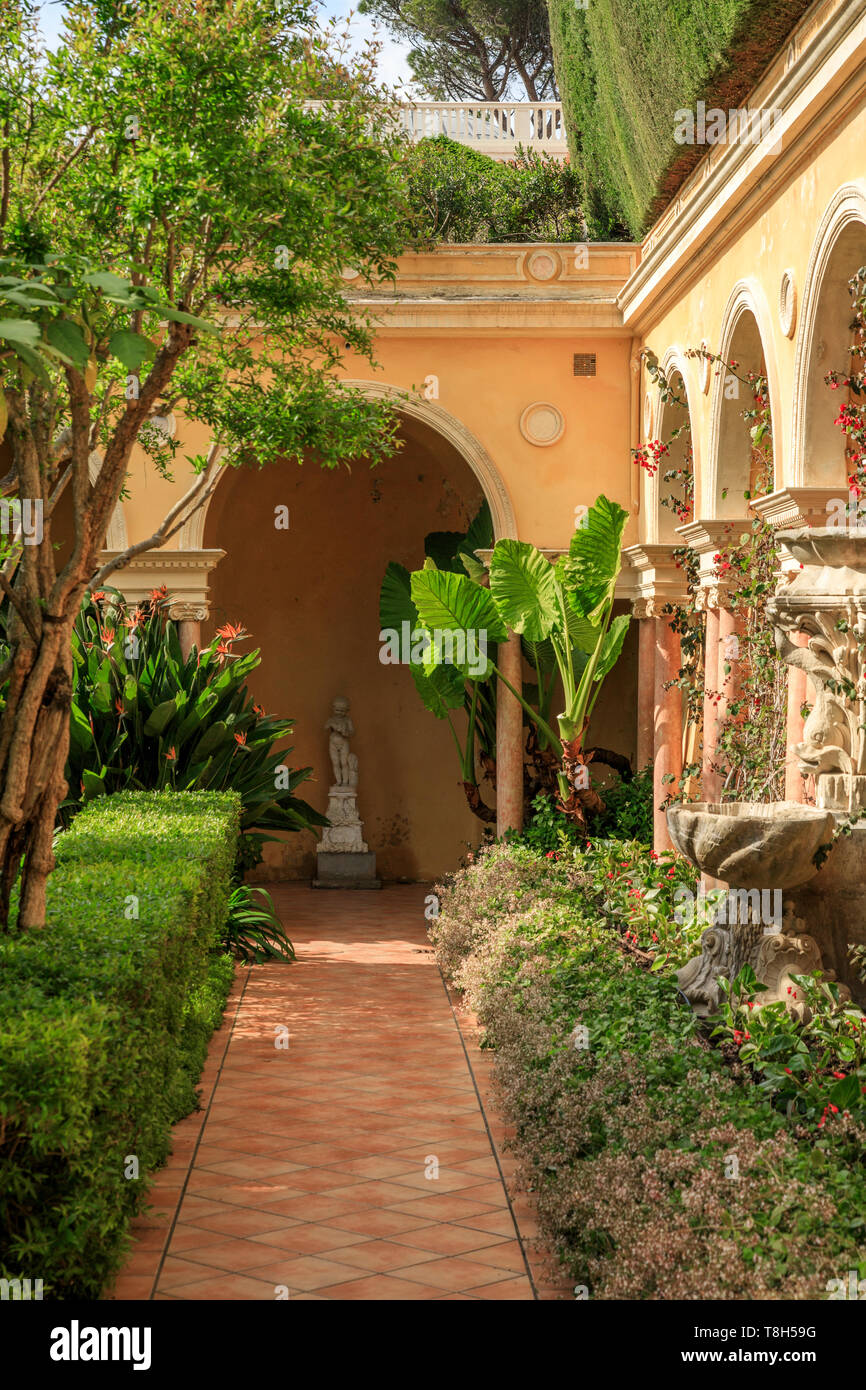 Spanish Garden Patio Stock Photos Spanish Garden Patio Stock