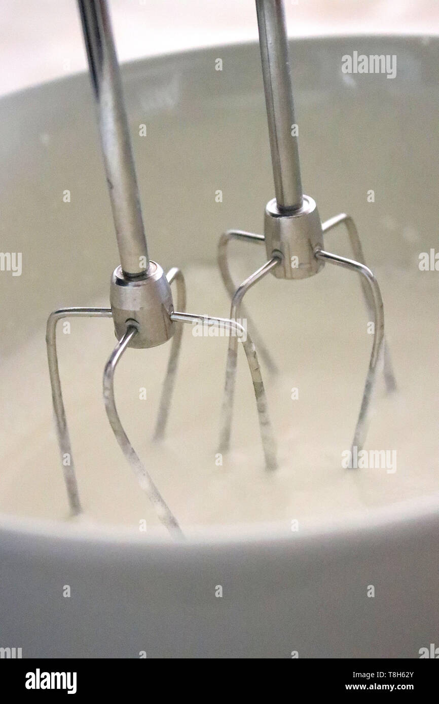 Electric whisk hires stock photography and images Alamy