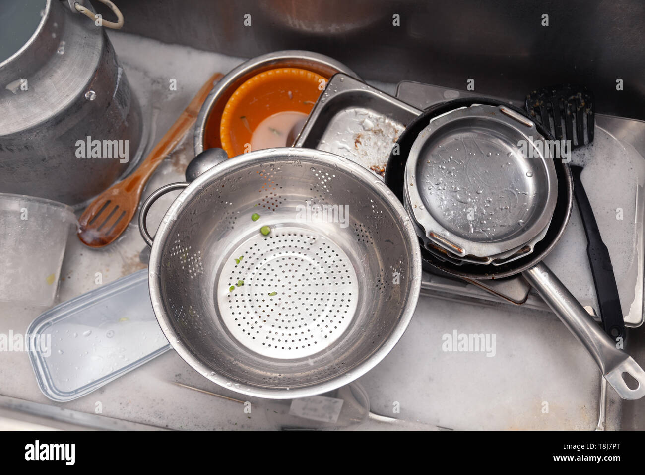 Dirty Pots Pans High Resolution Stock Photography and Images Alamy
