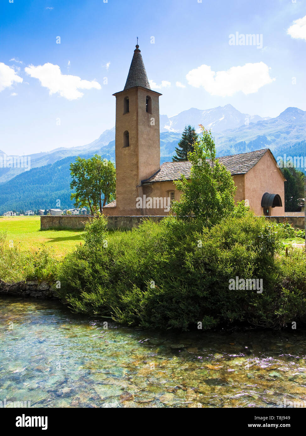 Little church around Sils lake - Upper Engadine Valley - Switzerland. Lej da Segl, 1799 m. Sils Lake is a lake in the Upper Engadine valley, Grisons,  Stock Photo