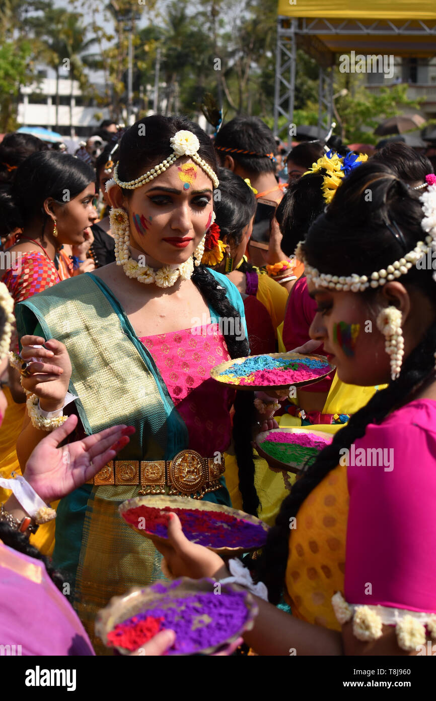 holi utsav at bharati university