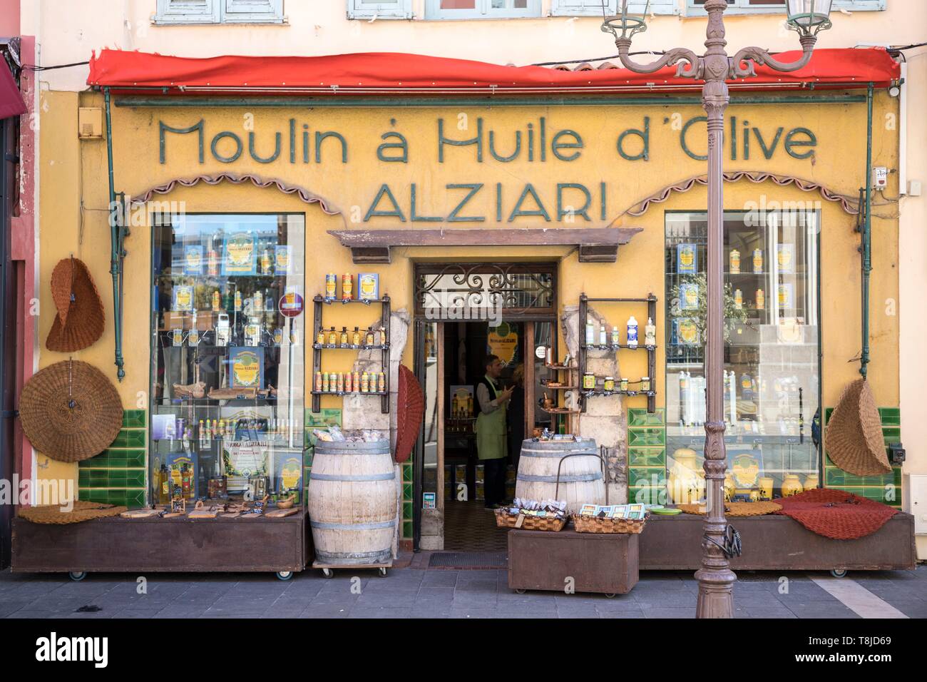 France, Alpes Maritimes, Nice, Old Nice district, the moulin Alziari, olive oil shop on rue Saint François de Paule Stock Photo