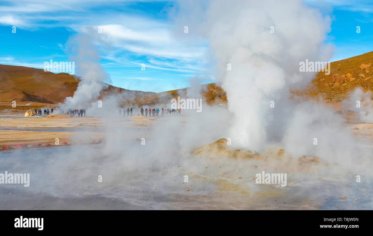 Geyser vapor trails hi-res stock photography and images - Alamy