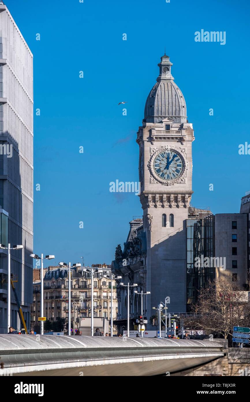 France, Paris, 12th, Gare de Lyon, Tour de l'Horloge (Clock Tower Stock  Photo - Alamy