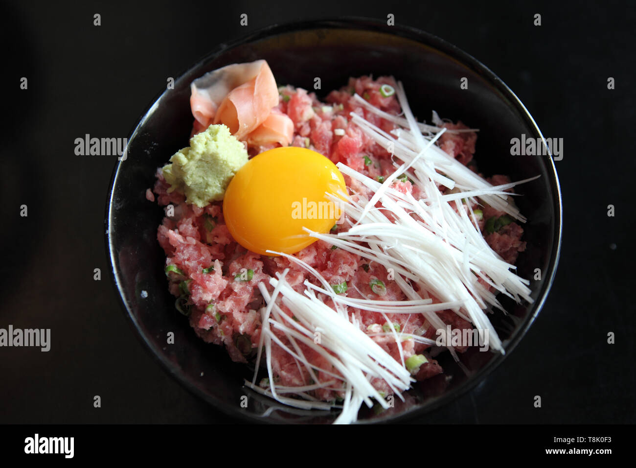 Tuna don , Japanese food Raw tuna on rice Stock Photo Alamy