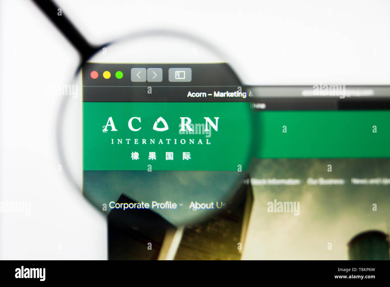 Richmond, Virginia, USA - 8 May 2019: Illustrative Editorial of Acorn International Inc website homepage. Acorn International Inc logo visible on scre Stock Photo