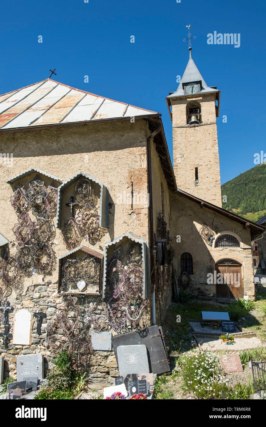 France Savoie Saint Jean De Maurienne The Curious Cimetierre And Iron Mortuary Crowns Around The Church Of Saint Sorlin D Arves Stock Photo Alamy