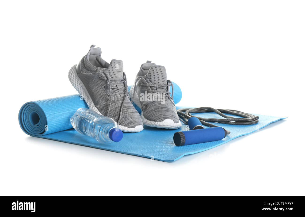 Снежные ботинки спортивный инвентарь. Обувь и одежда для скиппинга.