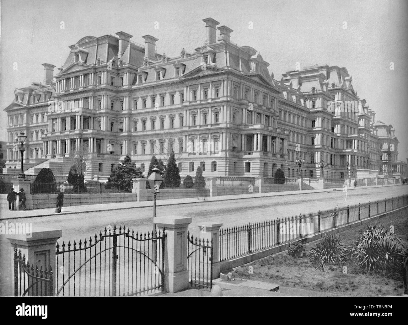 Navy building hi-res stock photography and images - Alamy