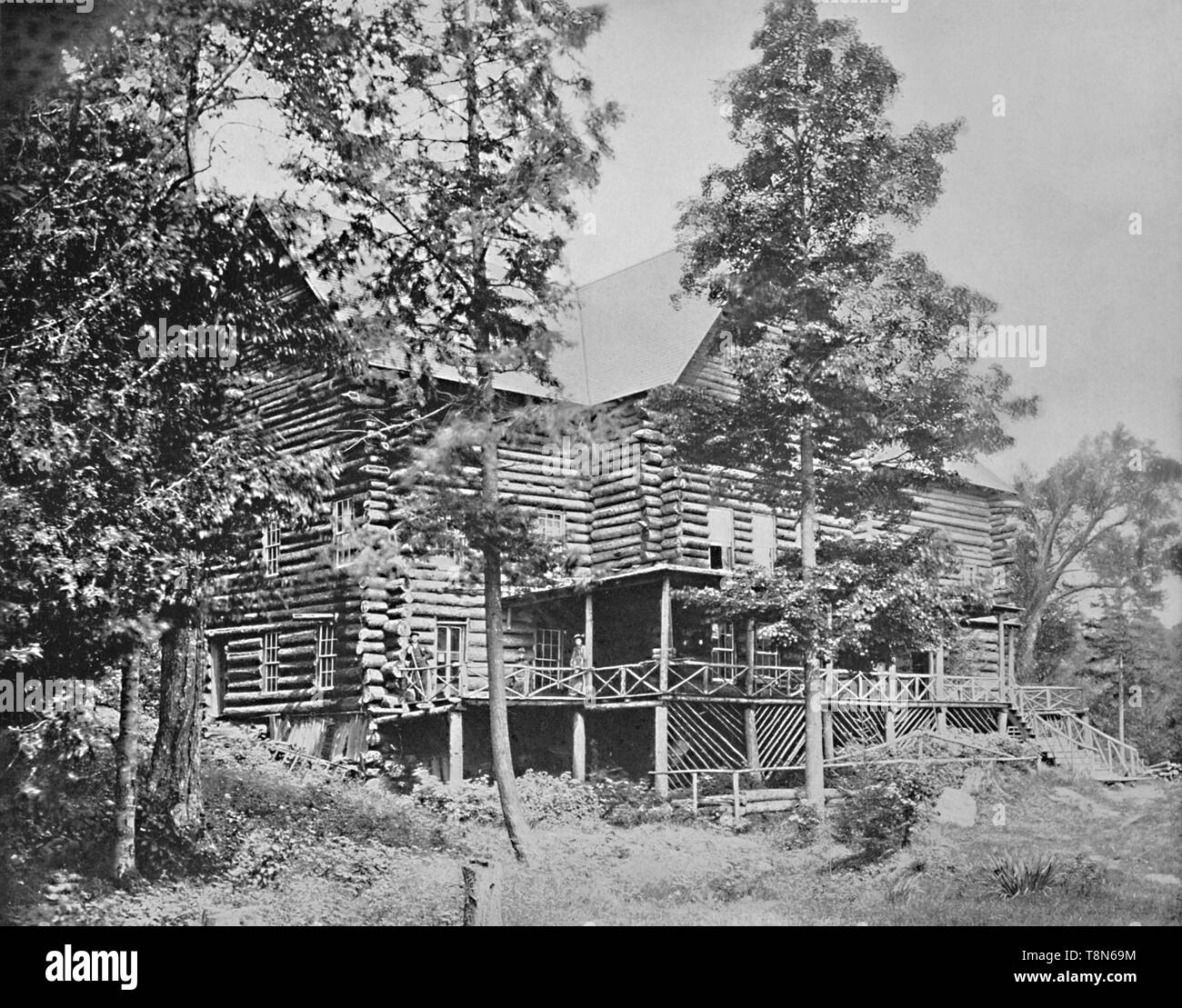 Cabin Lake Black And White Stock Photos Images Alamy