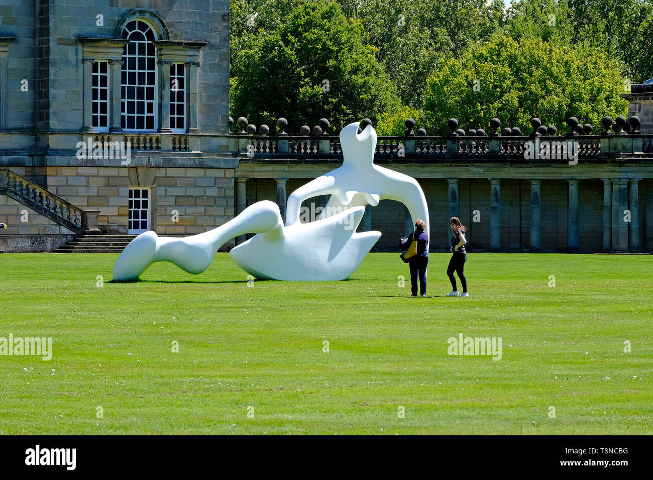 henry moore sculpture at houghton hall, norfolk, england Stock Photo Alamy