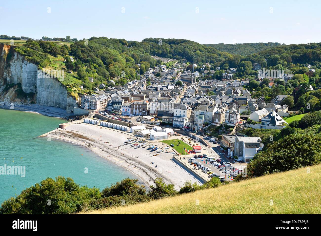 France, Seine Maritime, Yport, the village, the beach and the cliffs Stock Photo