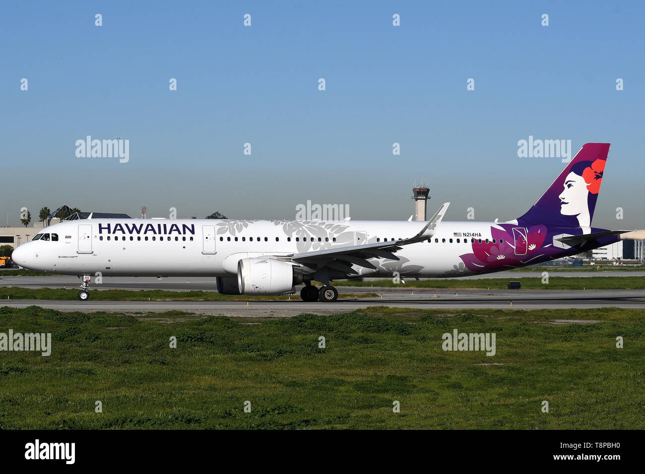 AIRBUS A321-200NEO N214HA OF HAWAIIAN AIR Stock Photo