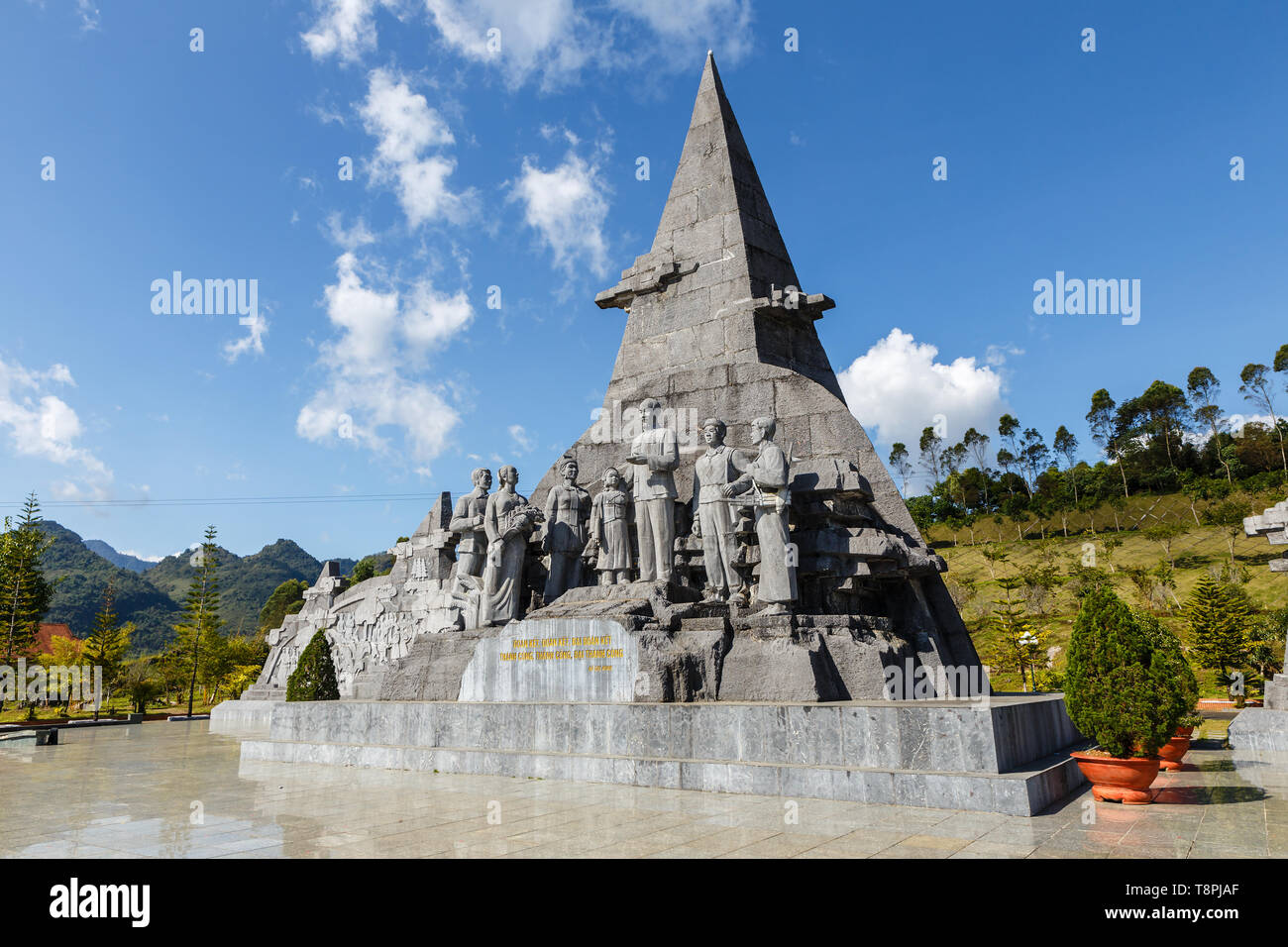 Lai Chau, Vietnam - November 21, 2018: Uncle Ho monument with people and ethnicity of Lai Chau province. Stock Photo