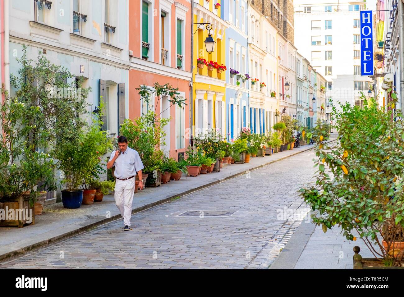 France, Paris, district of Quinze Vingts, rue Cremieux is a pedestrian and paved street, lined with small pavilions with colorful facades Stock Photo