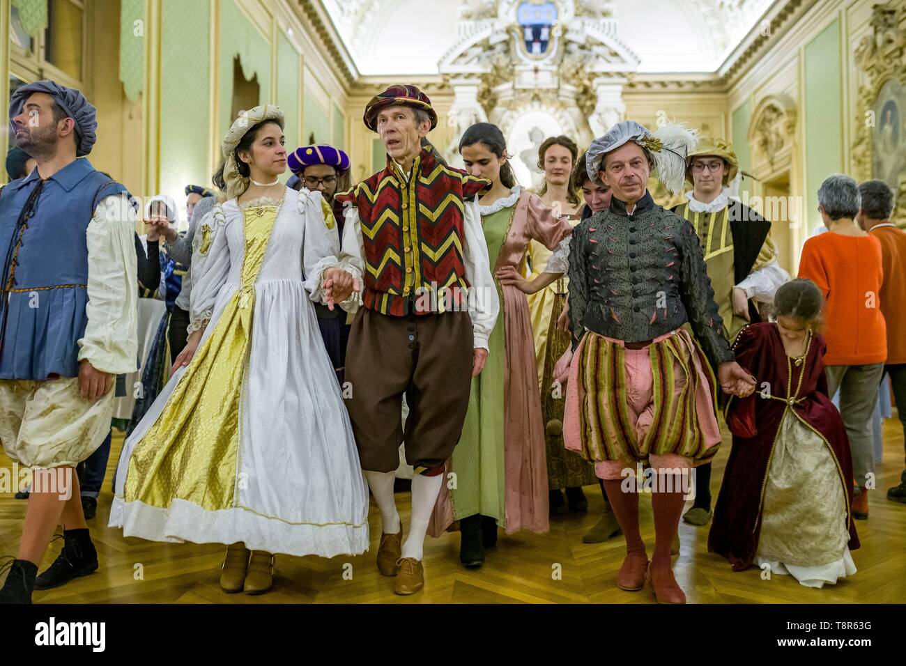 Fancy Renaissance Ball Dance the renaissance hi-res stock photography and images - Alamy