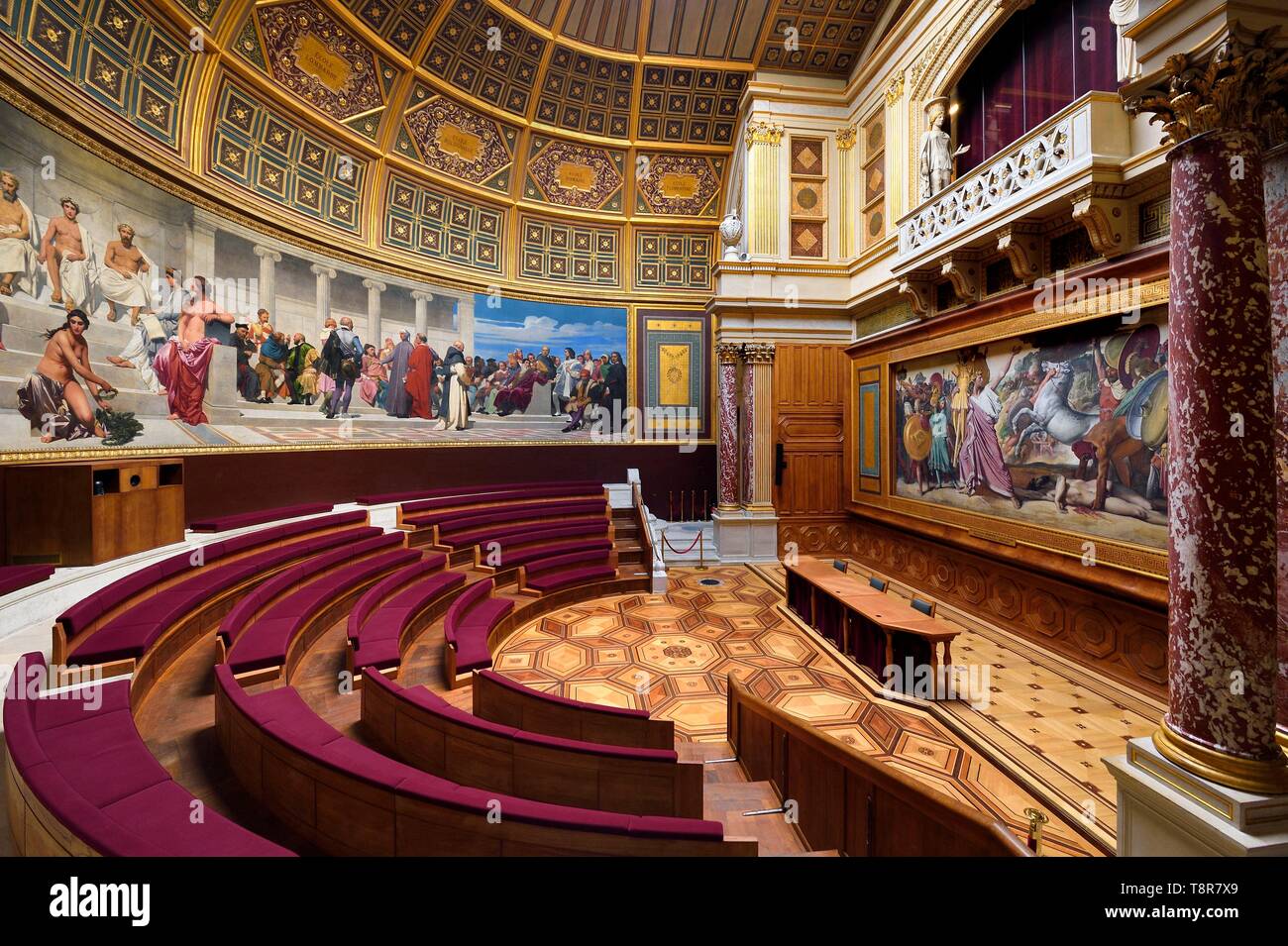 France, Paris, Saint Germain des Pres district, Ecole nationale superieure des Beaux-Arts (Fine Arts school), the Amphitheater of honor, the wall painting by Paul Delaroche and on the right the painting by Jean-Dominique Ingres Romulus winner of Acron Stock Photo