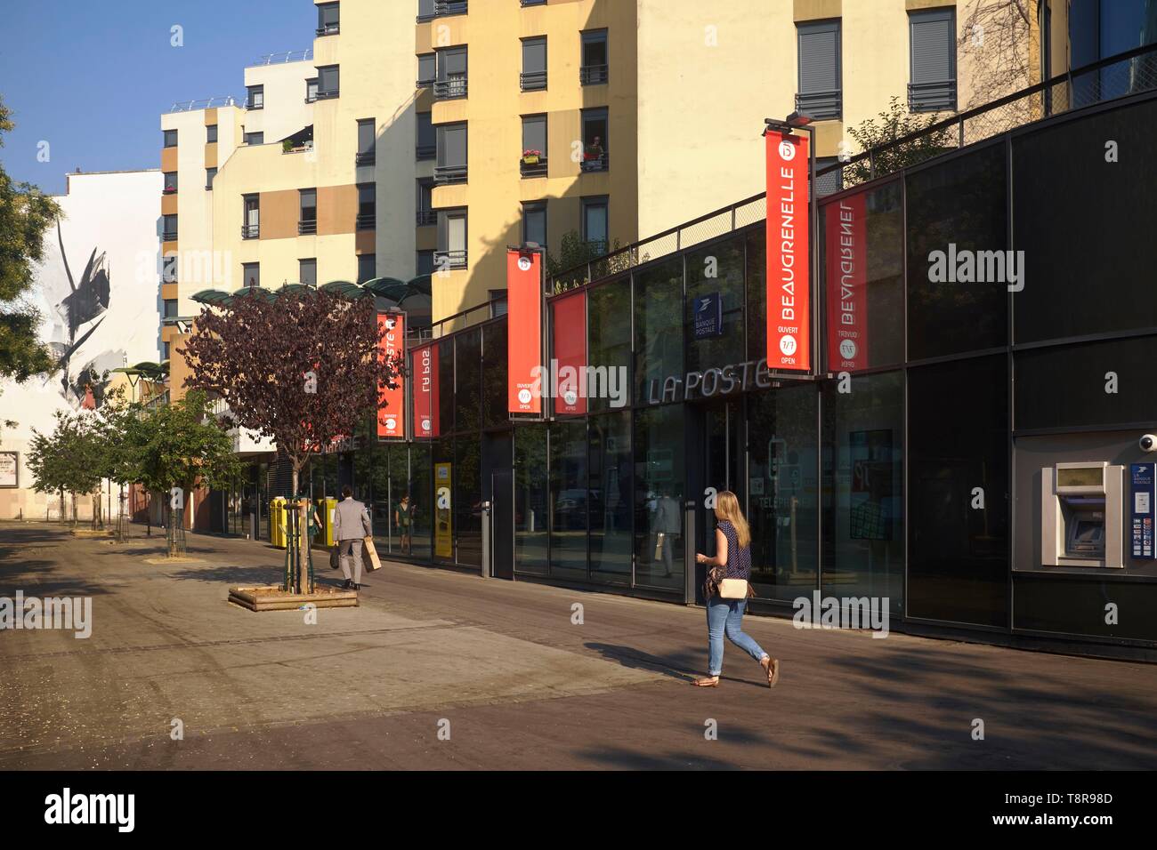 France Paris Post Office In The Beaugrenelle District Stock Photo Alamy