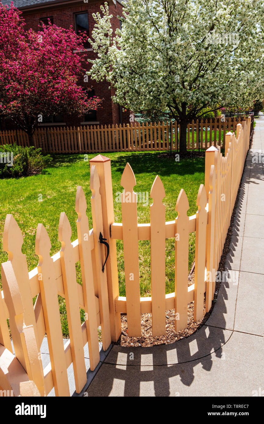 Fences and trees hi-res stock photography and images - Alamy