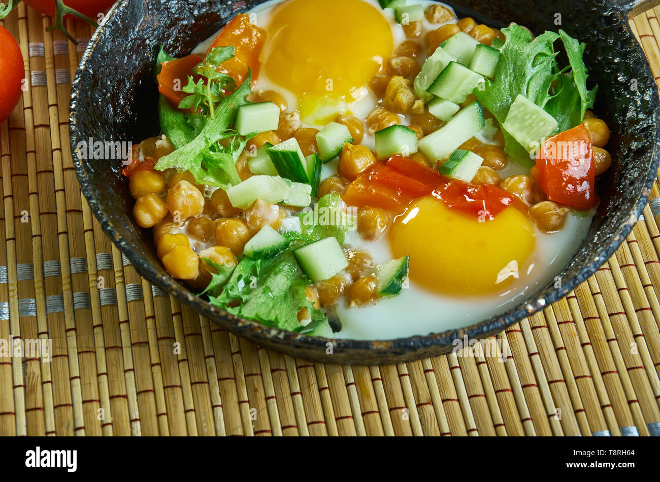 Chickpea Breakfast Hash With Summer Veggies This Chickpea And Vegetable Breakfast Skillet Stock Photo Alamy