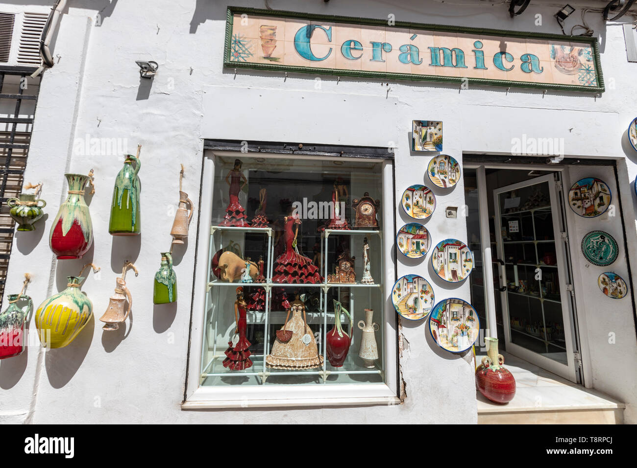 Pottery shop in the old Cordoba, Andalusia, Spain Stock Photo Alamy
