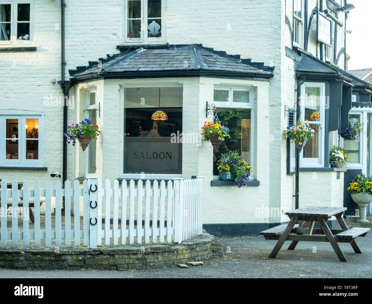 Quaint traditional pub in the village of Letchmore Heath in Hertfordshire, England Stock Photo