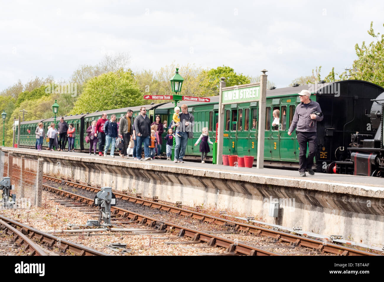 Carriages pulIed by locomotive 41313 on the platform at Haven Street ...