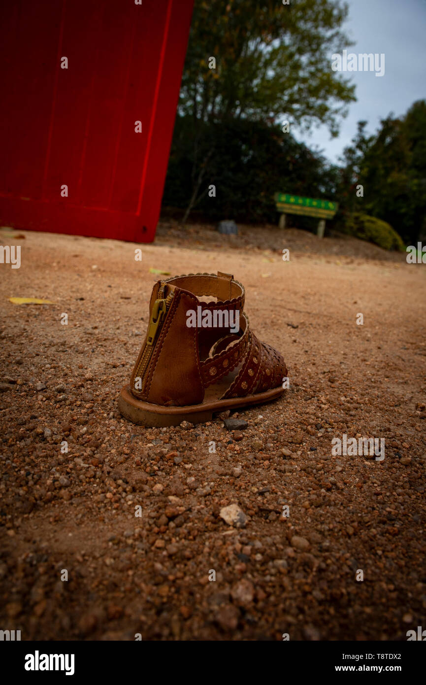 Lost shoe hi-res stock photography and images - Alamy