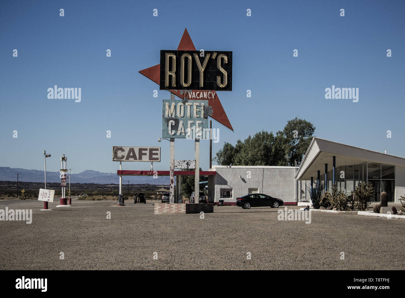 Roy's Cafe, motel and gas station, located in Amboy, California, on classic route  66, an example of googie architecture Stock Photo - Alamy