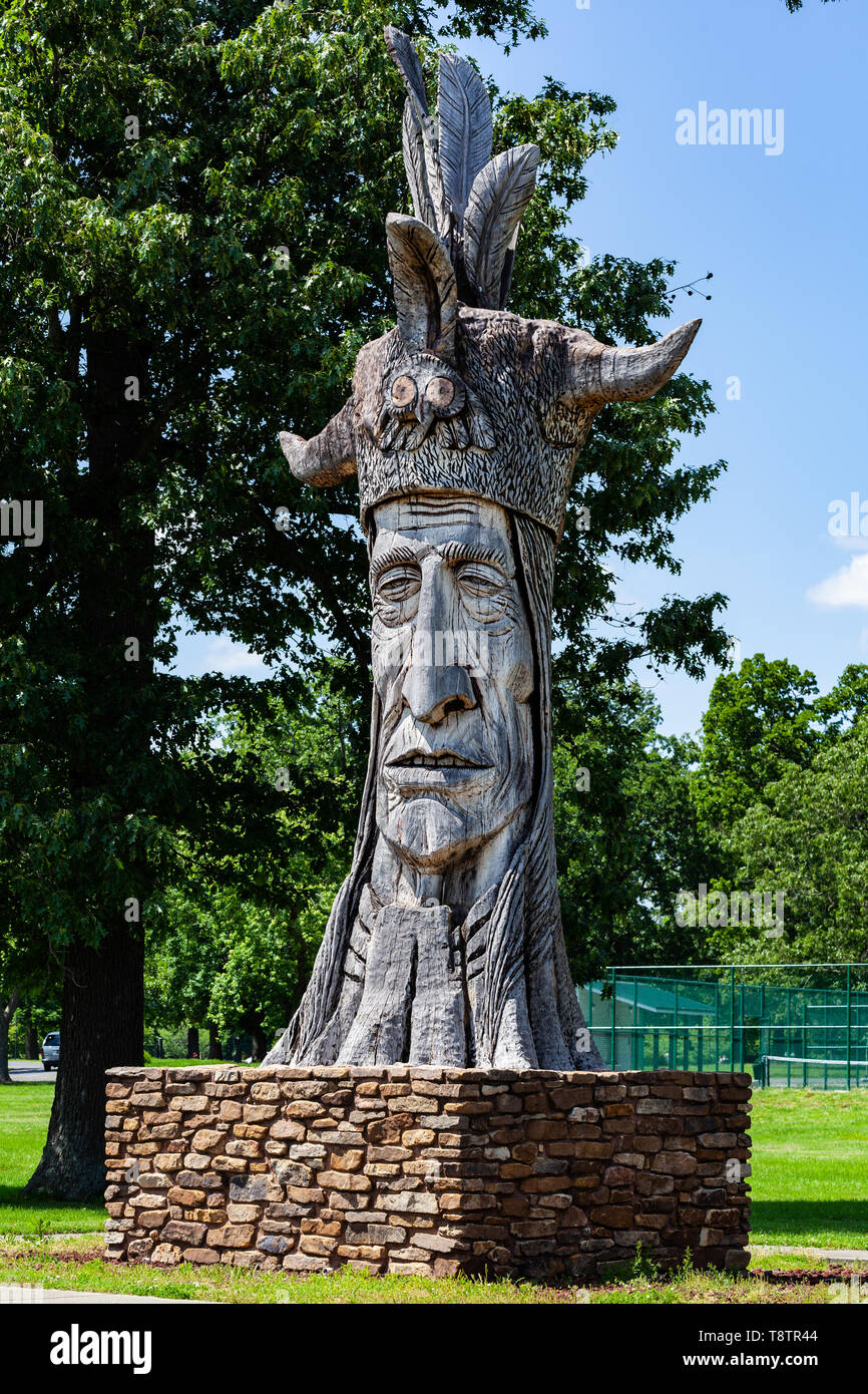 Wacinton, a giant wooden statue representing the Chickasaw Tribe of the Native Americans in Paducah, Kentucky Stock Photo