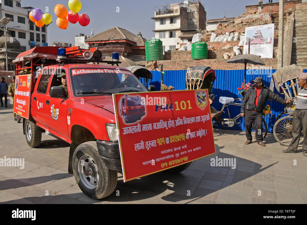 Fire truck with people hires stock photography and images Alamy
