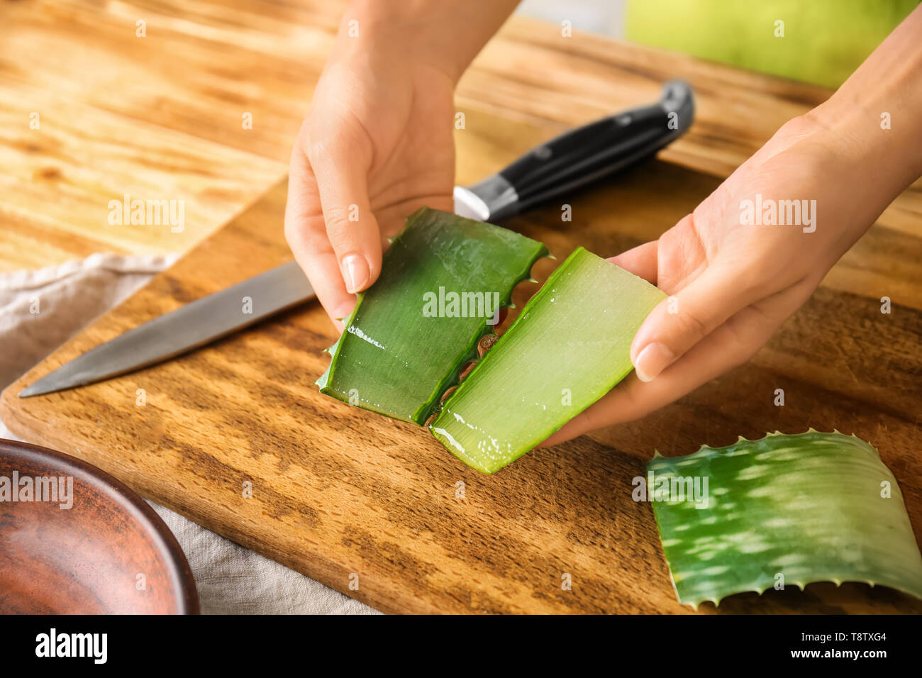 Cut aloe vera hi-res stock photography and images - Alamy