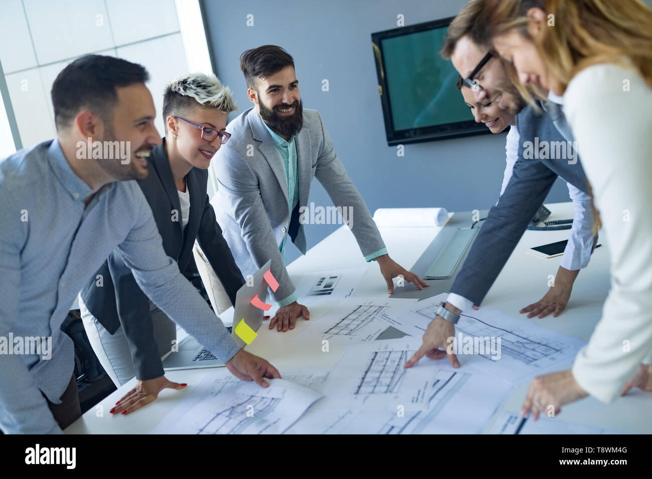 Работа команды архитекторов. Команда архитекторов. Команда архитекторов. For business and collab фото. Команда архитекторов.