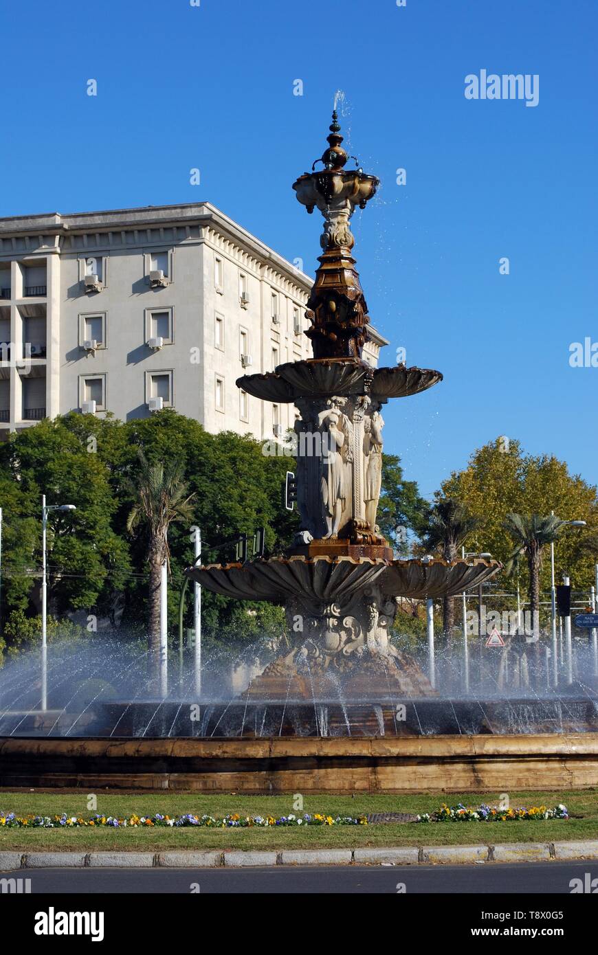 Fountains in seville hires stock photography and images Alamy