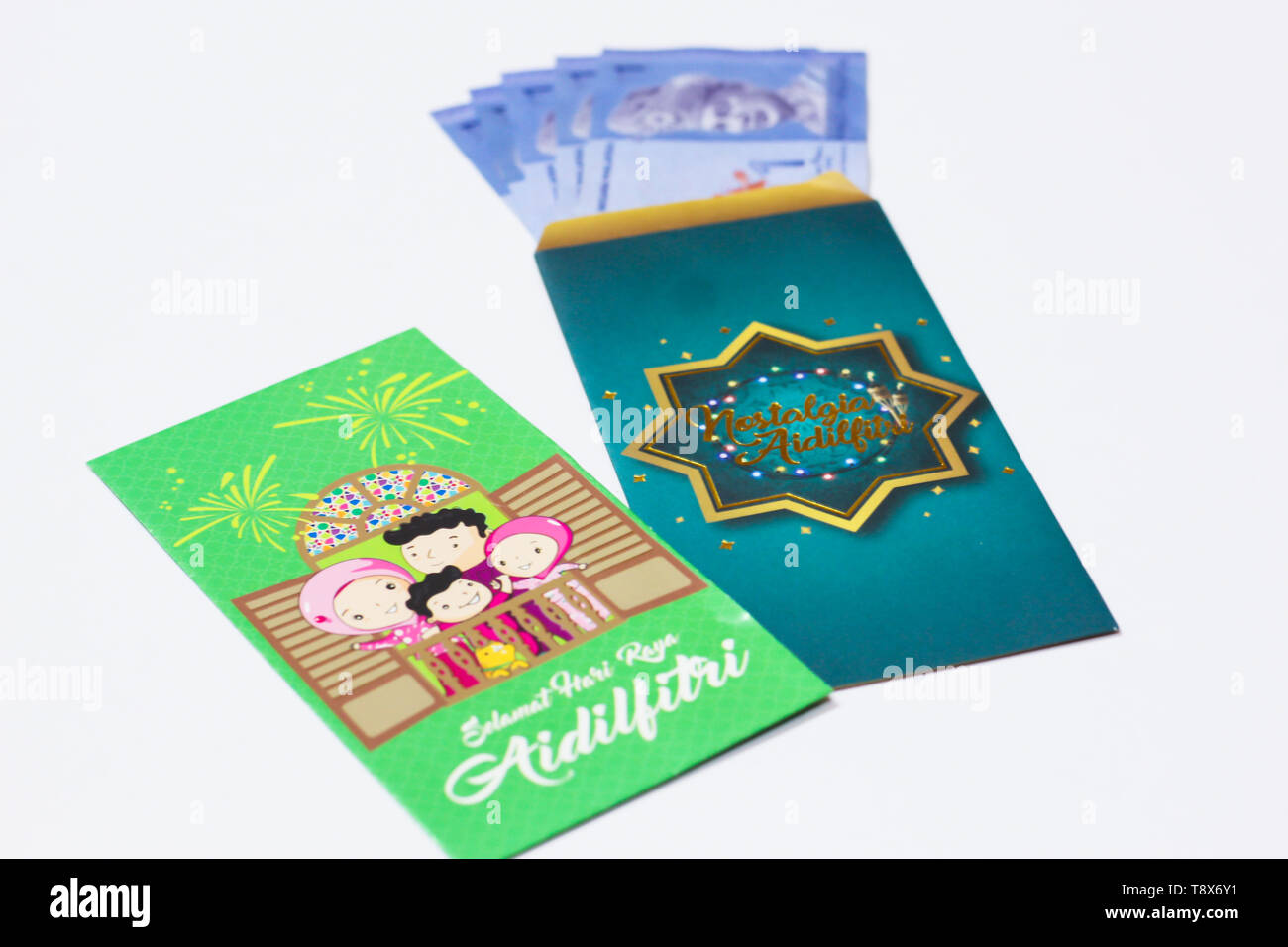 Sampul duit raya in english