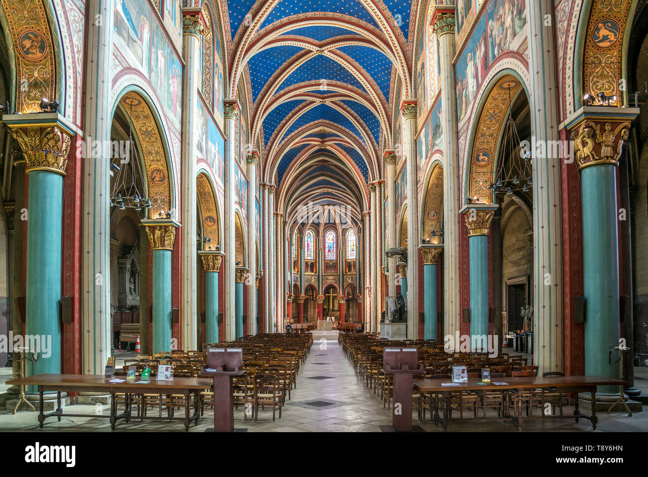 Saint germain des pres church hi-res stock photography and images - Alamy