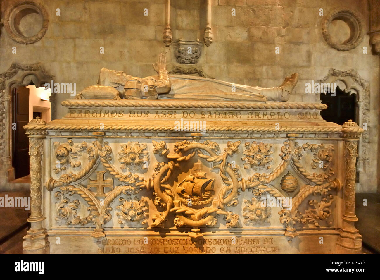 Tomb of Vasco da Gama inside the church of the Jeronimos Monastery, a Unesco World Heritage Site. Lisbon, Portugal Stock Photo
