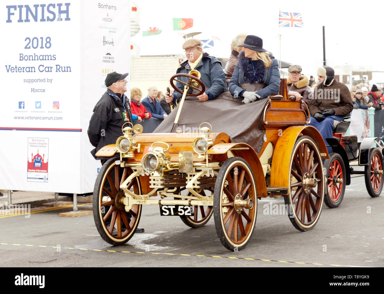 Dogcart High Resolution Stock Photography And Images Alamy