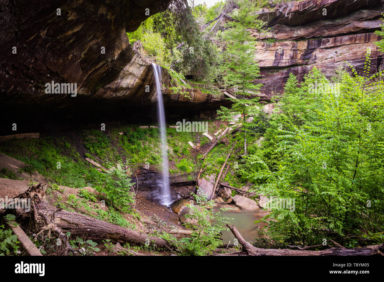 Water falls over rocks at Broke Leg Falls near Salyersville, Ky. Stock Photo