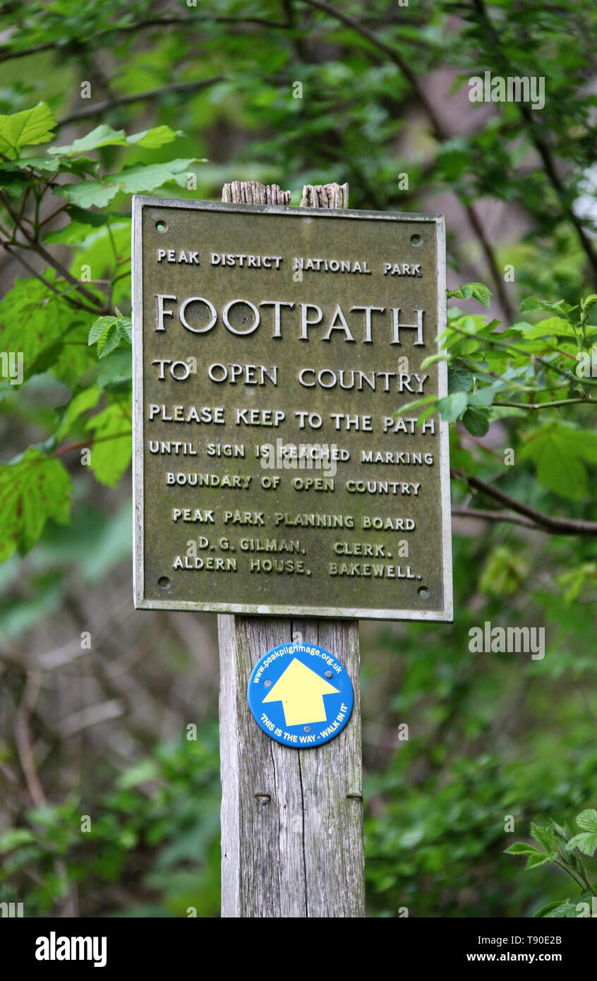 Baslow peak district hi-res stock photography and images - Alamy