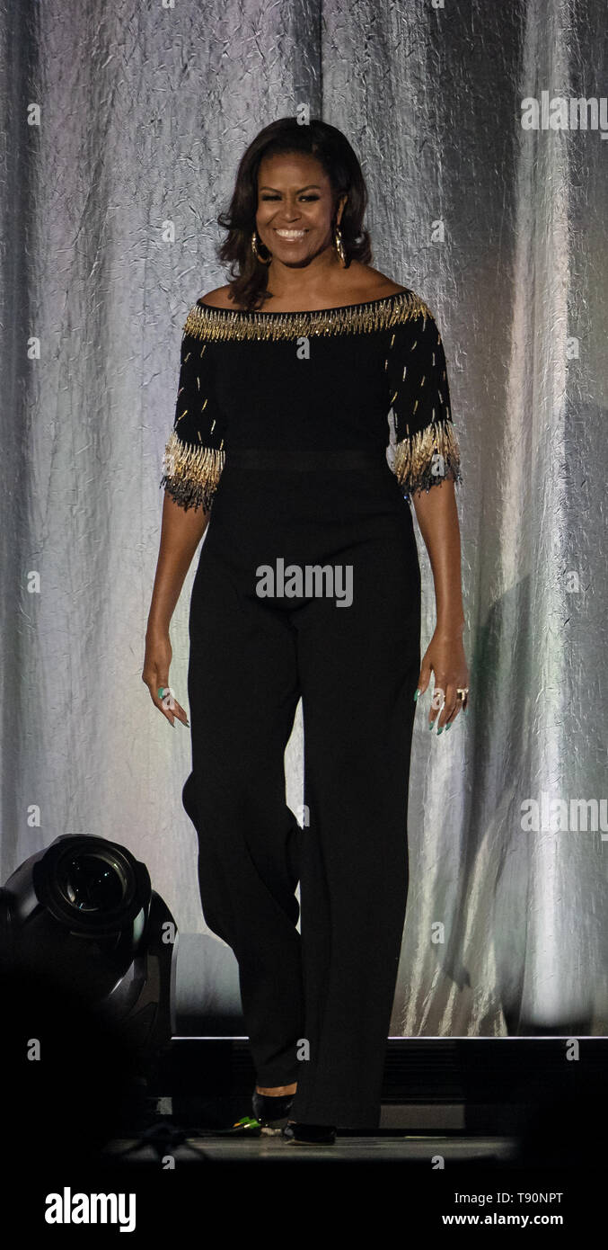 Barack Obama O2 Barack and michelle obama 2019 hi-res stock photography and images - Alamy