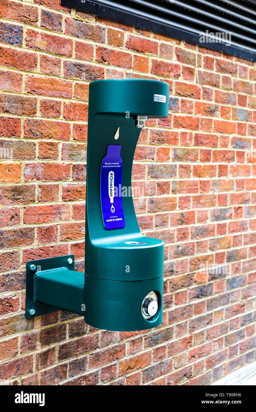 Water refill station london hires stock photography and images Alamy
