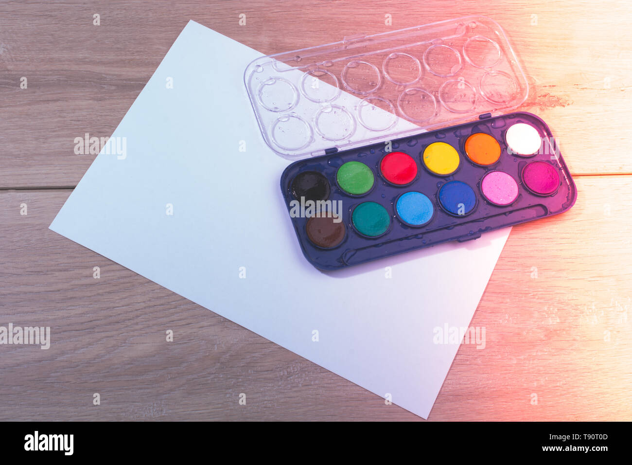 Watercolor paint box hi-res stock photography and images - Page 8 - Alamy