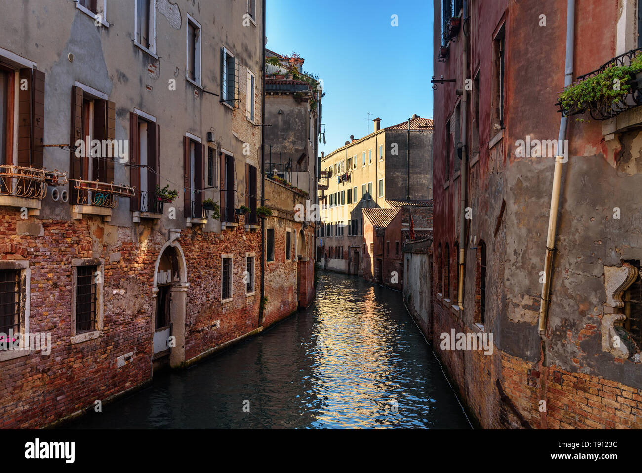 Narrow canal among old hi-res stock photography and images - Alamy