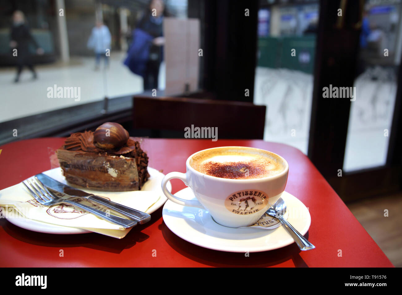 Glasgow Scotland Glasgow Central Station Patisserie Valerie